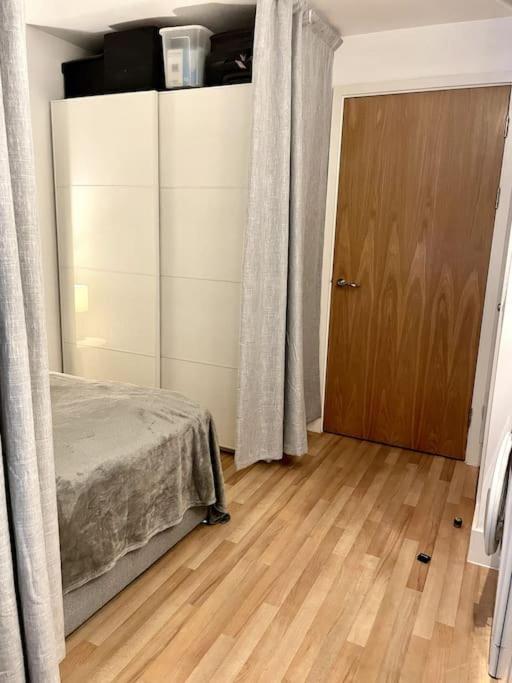 Cosy Scandinavian Style Flat Apartment London
